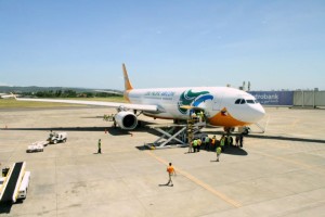 Handling the most cargoes was low-cost carrier Cebu Pacific Air, cornering 47.68% of the total with 109.653 million kg.