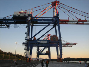 Prince_Rupert_container_port_cranes