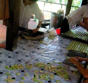 candy_making,_Vietnam