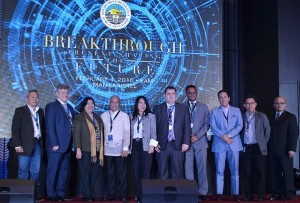 Customs commissioner Alberto Lina (fourth from the left) and MISTG deputy commissioner Dennis Reyes (rightmost) with representatives from BOC's IT partners: Microsoft, FireEye, Inc., PLDT, Amazon Web Services, Beacon Solutions, Inc., Rivo Software, EMC, and Oracle Philippines.