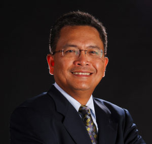 Roberto Umali stepped down as presidnt of Lorenzo Shipping but remains one of its directors. Photo from http://www.magsaysay-logistics.com/