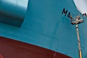 maersk-ship-name-painting