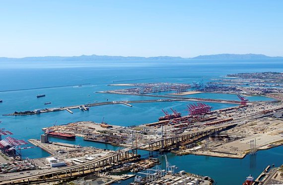 Port of Long Beach completes new all-electric box terminal - PortCalls Asia