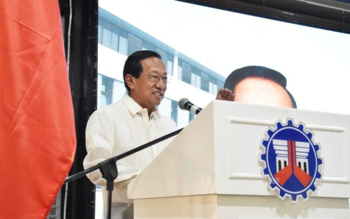 Bonoan begins DPWH job prioritizing economy-boosting projects