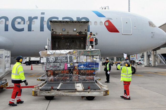 American Airlines Cargo transports more fresh flowers for Valentine’s