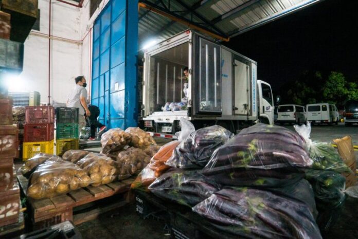 Air21 works with Sarisuki to deliver fruits, veggies from Bengue to Manila