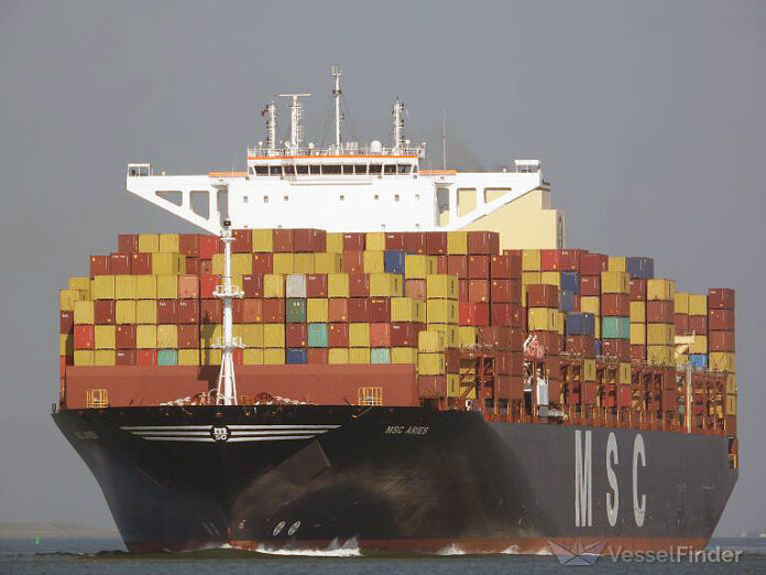 4 Filipino seafarers onboard seized boxship
